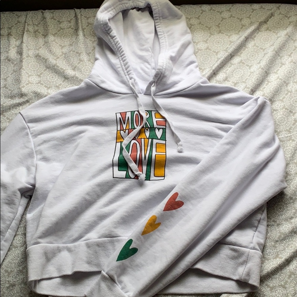 cropped sweatshirt